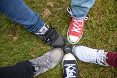 T1-E7-cinq-chaussures-canons